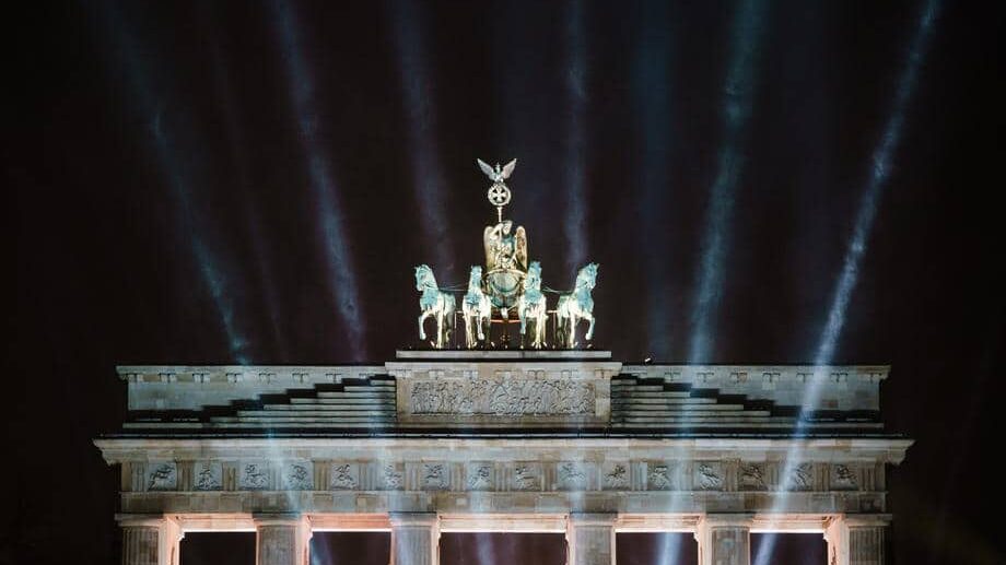 Veliko interesovanje za novogodišnja putovanja: Koliko koštaju aranžmani i koje su destinacije najpopularnije? 3 Veliko interesovanje za novogodišnja putovanja: Koliko koštaju aranžmani i koje su destinacije najpopularnije? 2