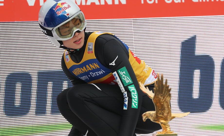 Kobajaši najduže leteo 1