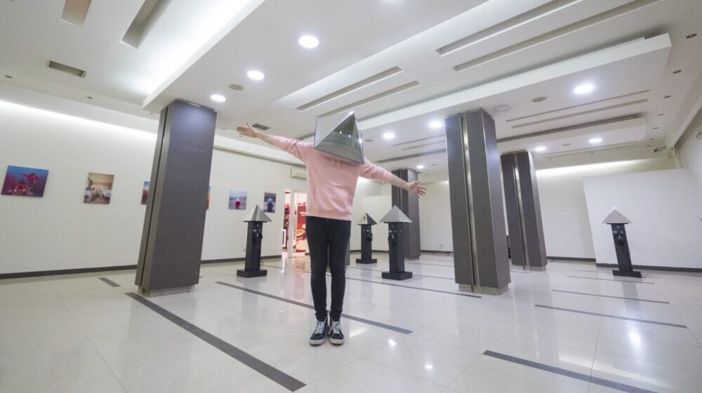 Svaki cilj je dostižan, poručuje autor s maskom 1