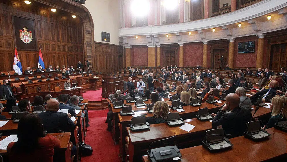Danas počinje posebna sednica Skupštine Srbije o Kosovu: Bira li Vučić partnera za teške odluke? 1