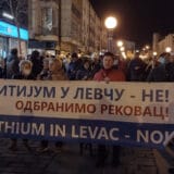 Kako je izgledao protest Kreni-promeni u Kragujevcu: Prvo na skup stižu veterani iz 90ih 10