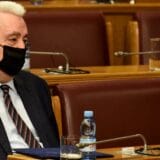 Crna Gora i politika: Posle pada vlade u Crnoj Gori, smenjen i predsednik Skupštine Aleksa Bečić 4