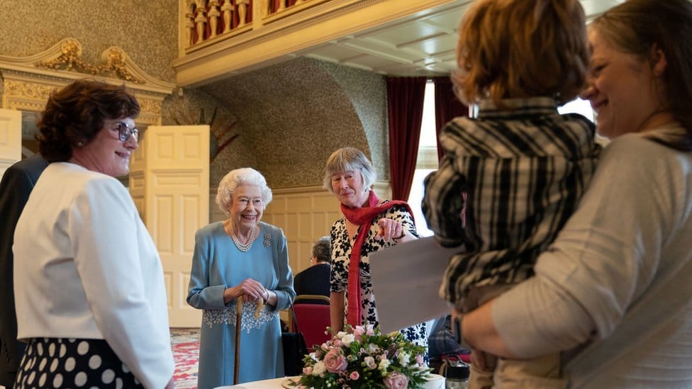 Kraljevska porodica i platinasti jubilej: Počelo obeležavanje 70 godina vladavine kraljice Elizabete Druge 4 The Queen in Sandringham on 5 February