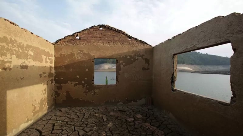 Španija i vremenske nepogode: Izronilo špansko selo potopljeno pre 30 godina 7 TH