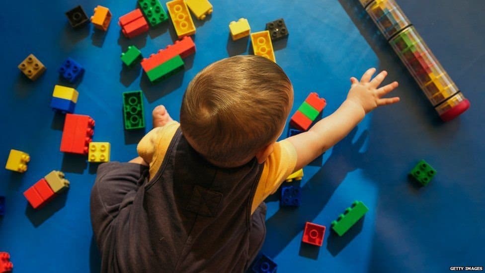 Subvencije za stanove i pomoć za mlade bračne parove: Ko može da dobije 20.000 evra za novi dom u Srbiji 2 beba