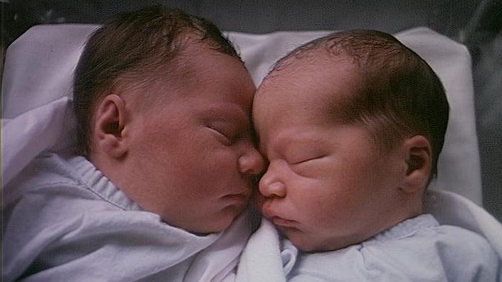 Subvencije za stanove i pomoć za mlade bračne parove: Ko može da dobije 20.000 evra za novi dom u Srbiji 1 bebe