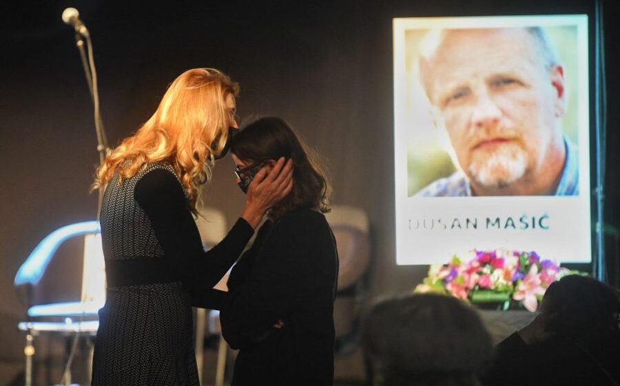 Komemoracija novinaru Dušanu Mašiću: Život mu je bio da talasima popravi društvo 1