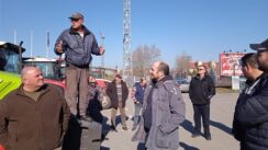 1645698041647 Zrenjanin: Besni banatski ratari danas su ponovo izašli na protest, na ulicama desetina traktora 2