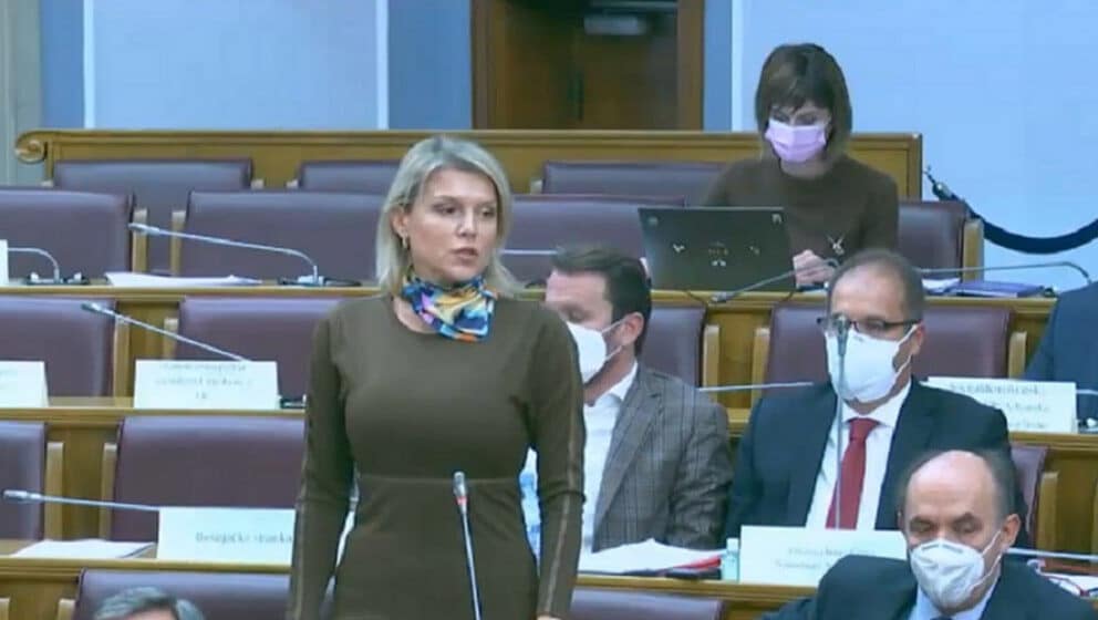 Vuksanović Stanković: Očekujem da Đukanović raspusti parlament i raspiše vanredne parlamentarne izbore 1