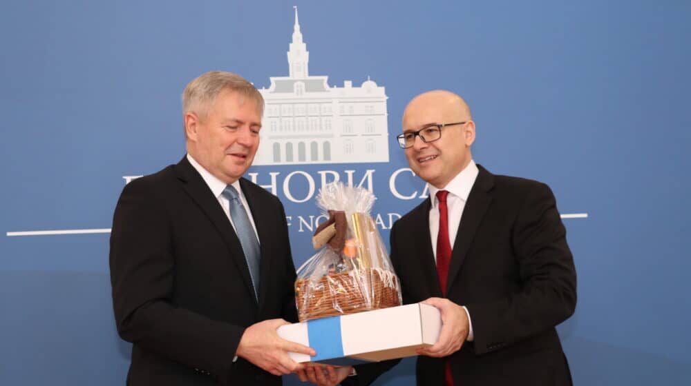 Održan sastanak gradonačelnika Novog Sada i ambasadora Slovačke 1