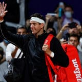 Izmučeni div ide u penziju 1