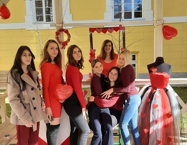 Subotica: Kutak za zaljubljene i ostavljanje ljubavnih pisama u Hemijsko-tehnološkoj školi 1