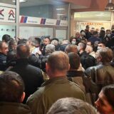 Naprednjaci danas počinju sakupljanje potpisa za izbore u Beogradu: Gde će se potpisati Vučić, Brnabić i Šapić? 1