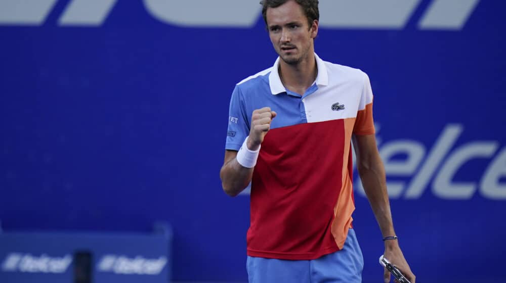 Medvedev pobedom proslavio prvo mesto, u polufinalu Akapulka protiv Nadala 1