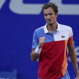 Medvedev pobedom proslavio prvo mesto, u polufinalu Akapulka protiv Nadala 8