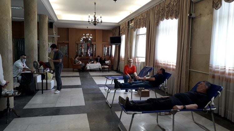 Održana akcija dobrovoljnog davanja krvi u Skupštini grada Kragujevca 1