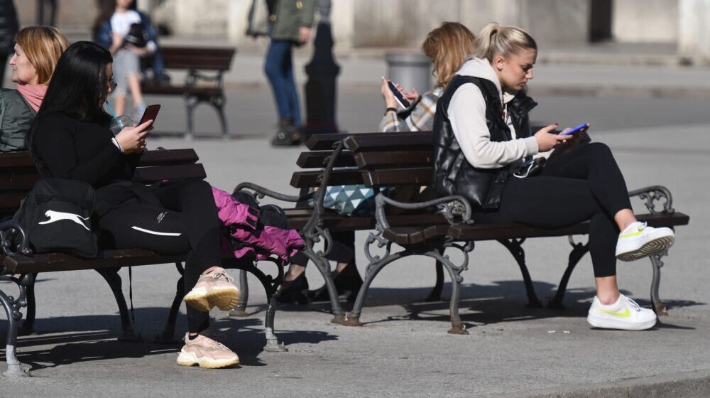 Još 1.892 novoobolela, devet preminulih, 38 na respiratorima 1