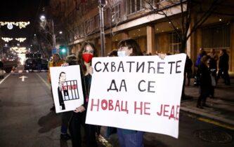 EKOLOSKI PROTEST Ekološki aktivisti posle šetnje, stigli do "etno-sela" ispred Predsedništva gde će "kampovati" (FOTO) 3