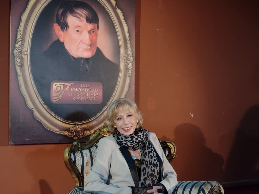 Glumici Branki Petrić uručena Statueta "Joakim Vujić" u kragujevačkom Teatru 3 Glumici Branki Petrić uručena Statueta "Joakim Vujić" u kragujevačkom Teatru 3