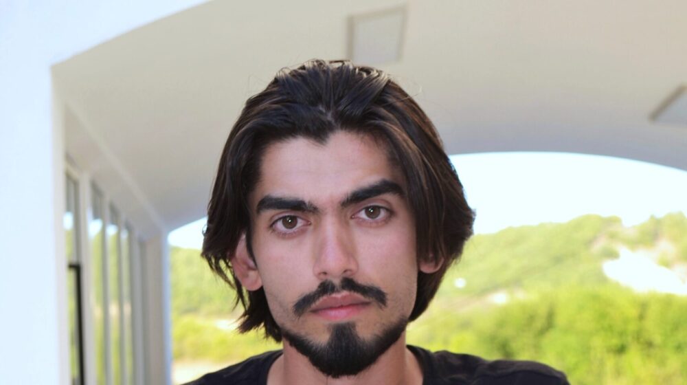 Veselj Saliji, mladi slikar sa „filozofijom života“: Inspiracija mi je društvo kojim sam okružen 1