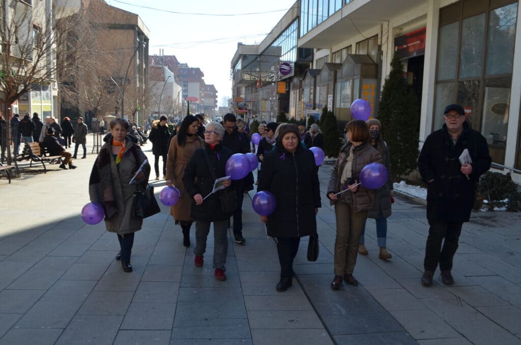 Svetski dan borbe protiv raka u Vranju: Građani šetnjom pokazali svoju podršku svima koji biju bitku s tom bolešću 2