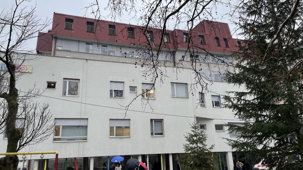 Niški gimnazijalci prikupljaju plišane igračke za decu obolelu od raka 1