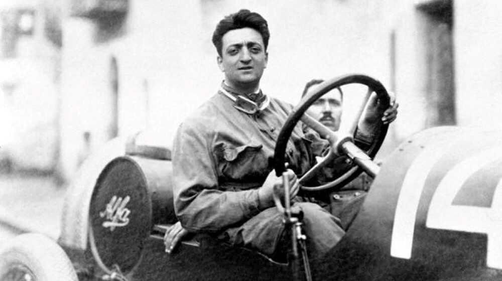 Hteo da radi u Fijatu, ali ga je tadašnji direktor odbio: Životna priča Enca Ferarija, osnivača svetski poznate marke automobila 15