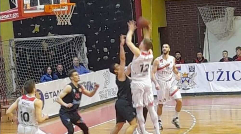 Košarkaši užičke Slobode pobedili Zdravlje iz Leskovca 1