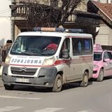 Hitna pomoć u Kragujevcu intervenisla juče zbog saobraćajne nezgode i kovid obolelih 13