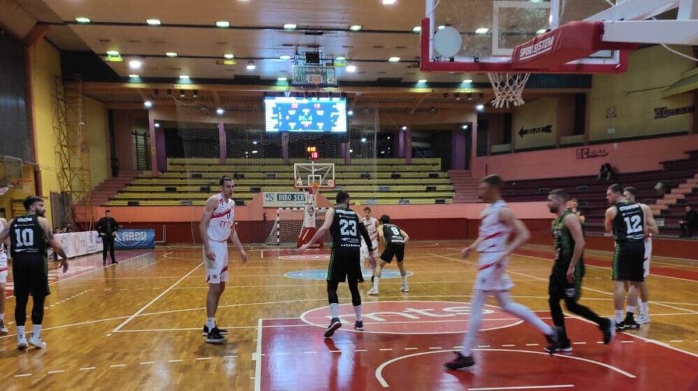 Košarkaši Slobode ostvarili četvrtu uzastopnu pobedu (FOTO) 1