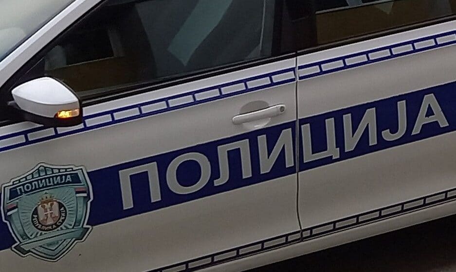 Mladić nastradao u vozilu koje se zapalilo u pokretu 1