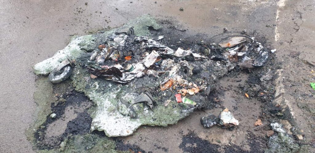 Fenomen: Subotičani često pale kontejnere, slučaj prijavljen policiji 2 Fenomen: Subotičani često pale kontejnere, slučaj prijavljen policiji 2