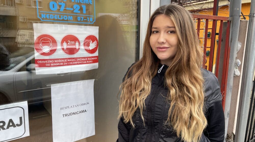 Humana devojka iz Niša poklanja obrok trudnicama 1