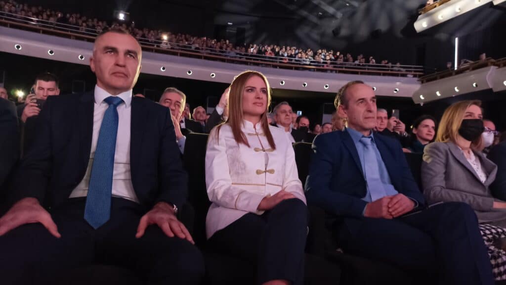 "Lažna opozicija" odgovorila Lutovcu: Recikliranje prevaziđenog i poraženog narativa o pravoj i lažnoj opoziciji 2