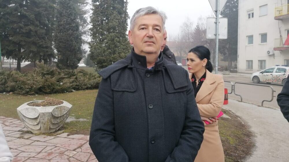 U martu počinje rekonstrukcija čeličnog cevovoda u Sevojnu, iako je to obećano pred prošle izbore 2 U martu počinje rekonstrukcija čeličnog cevovoda u Sevojnu, iako je to obećano pred prošle izbore 2