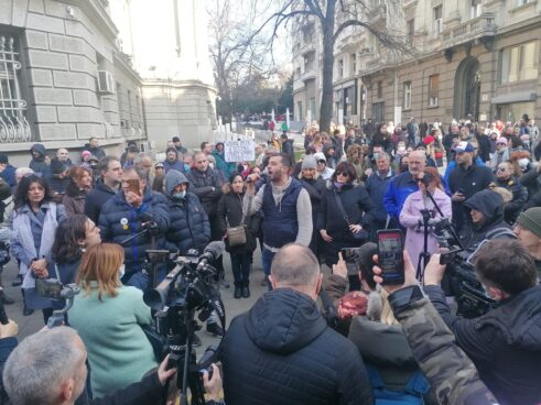 Protest ispred Predsedništva Protest ekoloških aktivista: U utorak organizujemo "Sretenjski ustanak" 12