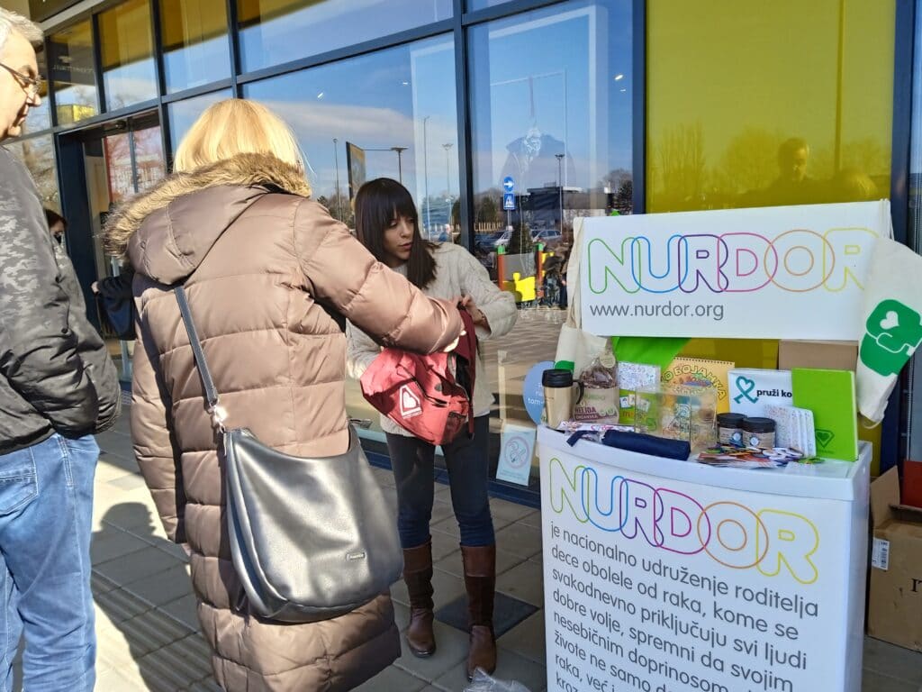 U Subotici skromno obeležen Svetski dan dece obolele od raka 2