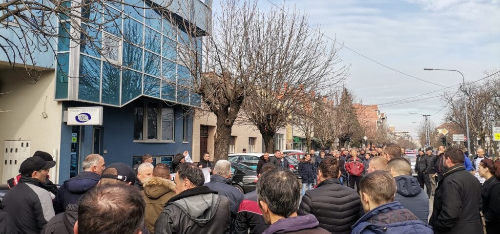 Protest u Šapcu podržali poljoprivrednici iz Srbobrana 7 Protest u Šapcu podržali poljoprivrednici iz Srbobrana 7