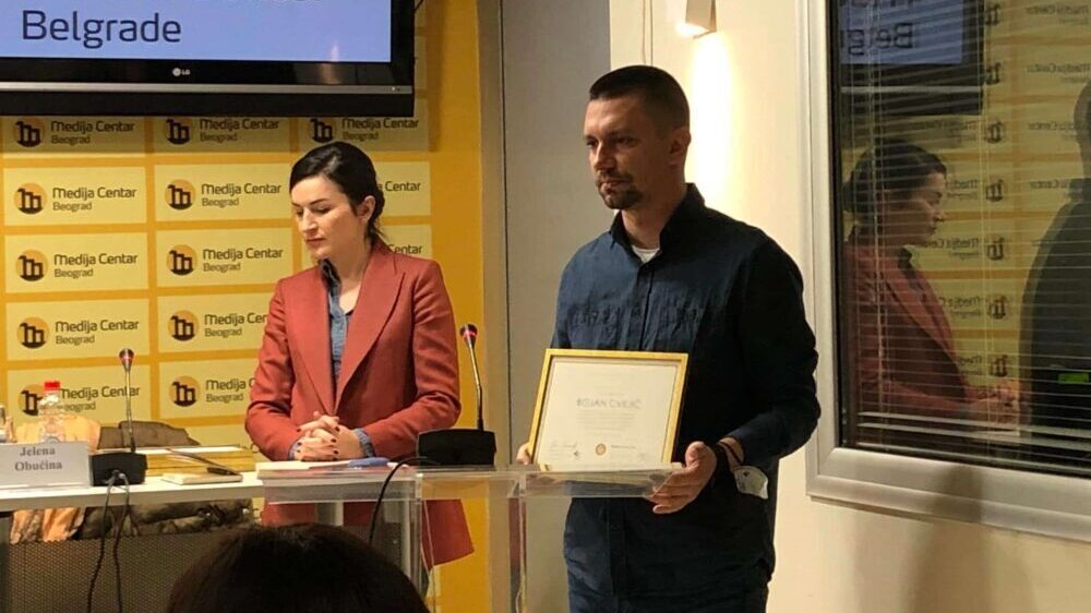 Listu Danas nagrada za multietnički suživot, za serijal tekstova "Druga strana Kosova" 2