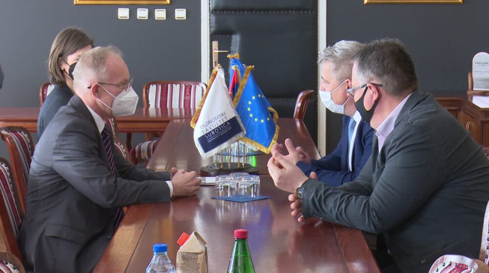 Šef Misije OEBS-a u Subotici: Poseta Ekonomskom fakultetu i savetima nacionalnih manjina 1