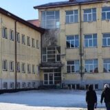 Zašto kasni rekonstrukcija najveće albanske osnovne škole u Preševu 1