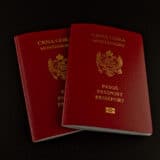 Objavljena izmenjena odluka o crnogorskom državljanstvu 12