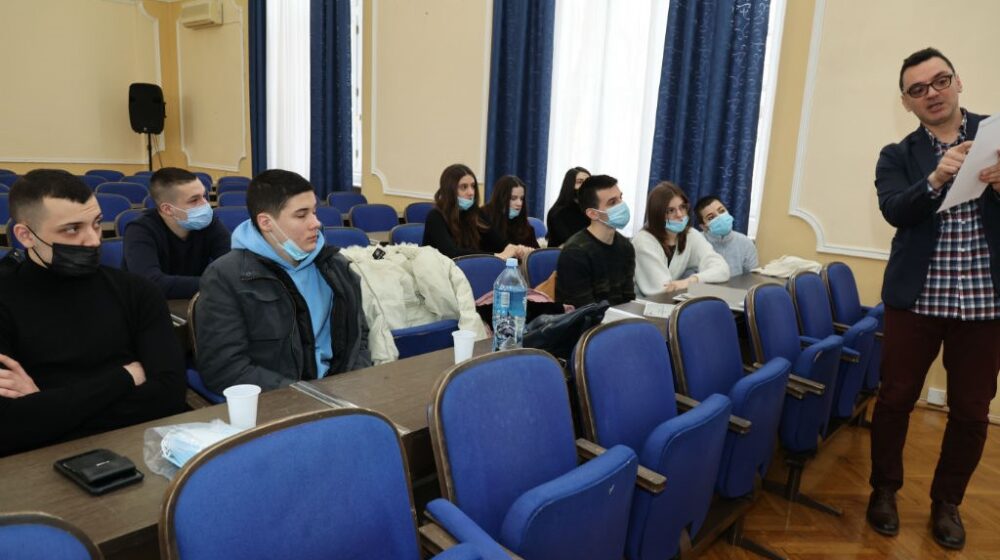 Radionica o sudskom postupku za kikindske srednjoškolce 1