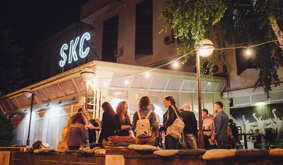 Englez koji živi u Beogradu izlaže u Kragujevcu 1