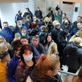 SNS u Kragujevcu počeo sinoć sa prikupljanjem potpisa za Vučićevu izbornu listu 6