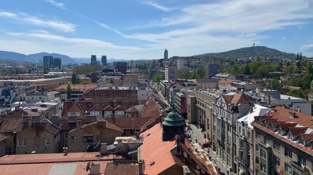 Dojave o bombama u nekoliko škola u Sarajevu 1