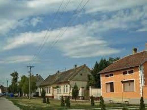 Raspisan konkurs za subvencije za kupovinu seoskih kuća u Vojvodini 1