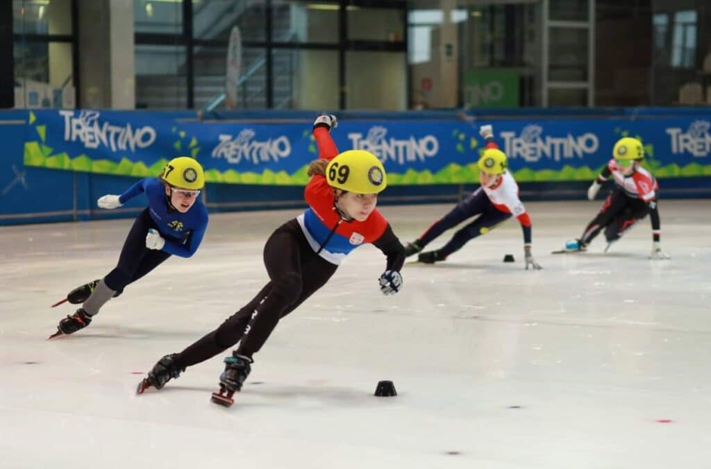Sofija osvaja evropske medalje u brzom klizanju iako u Nišu nema gde da trenira 2 Sofija osvaja evropske medalje u brzom klizanju iako u Nišu nema gde da trenira 2