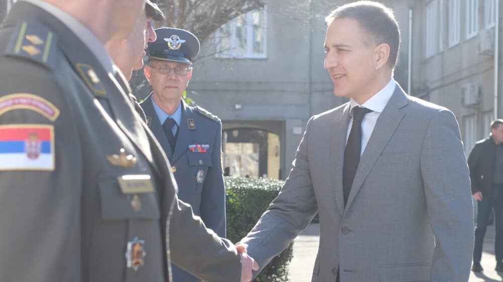 Stefanović: Već 670 mladih dobrovoljno služi vojni rok 1