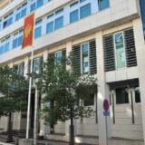 Centar za građansko obrazovanje: Utvrditi da li je fotografija ministra Dukaja ispod albanske zastave snimljena u Vladi 2